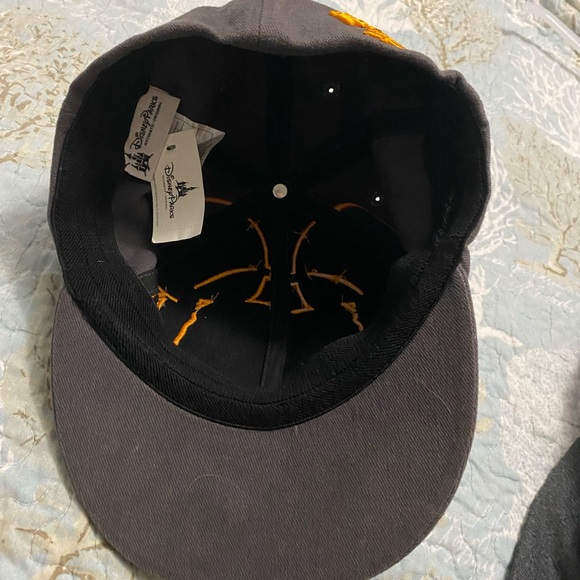 Disney - Mickey Mouse - Hat - Disney Parks exclusive - Picture 3 of 6